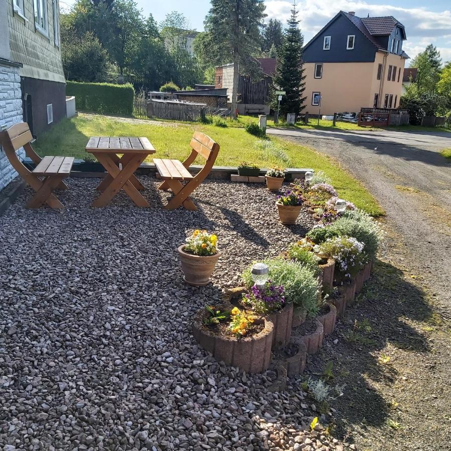 schöne ruhige Ferienwohnung Tambach-Dietharz Exterior foto